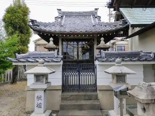 神明社（西福田5）の末社・摂社