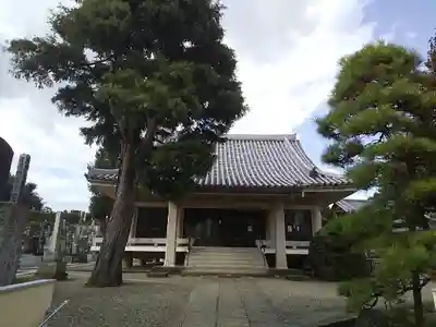 薬王寺の本殿・本堂