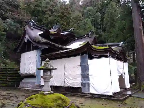 岡太神社・大瀧神社の本殿