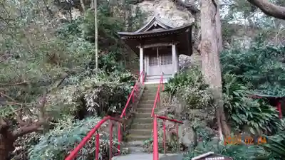 岩殿寺の末社・摂社