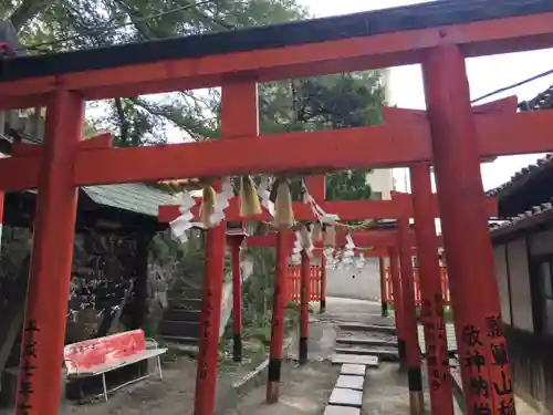 瓢箪山稲荷神社の鳥居