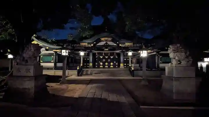 穴八幡宮の本殿・本堂