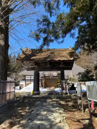 恵日寺の山門