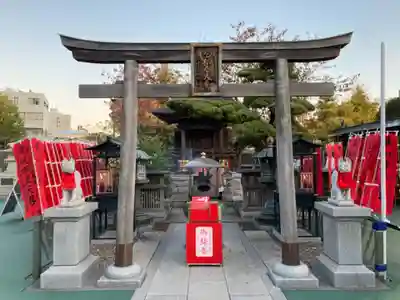 成田山深川不動堂(新勝寺東京別院)の鳥居
