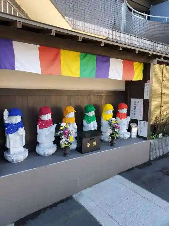 佛願寺 横浜別院の地蔵