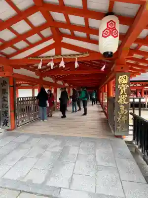 厳島神社の{uncategorized: "未分類", other: "その他", undefined: "問題あり", building: "その他建物", grave: "お墓", sacred_gate: "鳥居", guardian: "狛犬", statue: "像", buddha: "仏像", history: "歴史", nature: "自然", garden: "庭園", animal: "動物", pagoda: "塔", temizu: "手水舎", mountain_gate: "山門・神門", sanctuary: "本殿・本堂", subordinate: "末社・摂社", art: "芸術", scenery: "景色", jizo: "地蔵", ema: "絵馬", goshuin: "御朱印", omikuji: "おみくじ", items: "授与品その他", amulet: "お守り", goshuincho: "御朱印帳", eats: "食事", festival: "お祭り", votive_dance: "神楽", shichigosan: "七五三参", wedding: "結婚式", experience: "体験その他", initially: "初詣", around: "周辺", anti_infection: "感染症対策"}