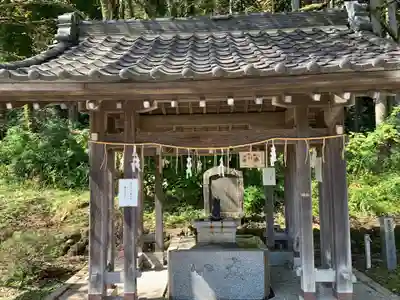 白山神社の手水舎