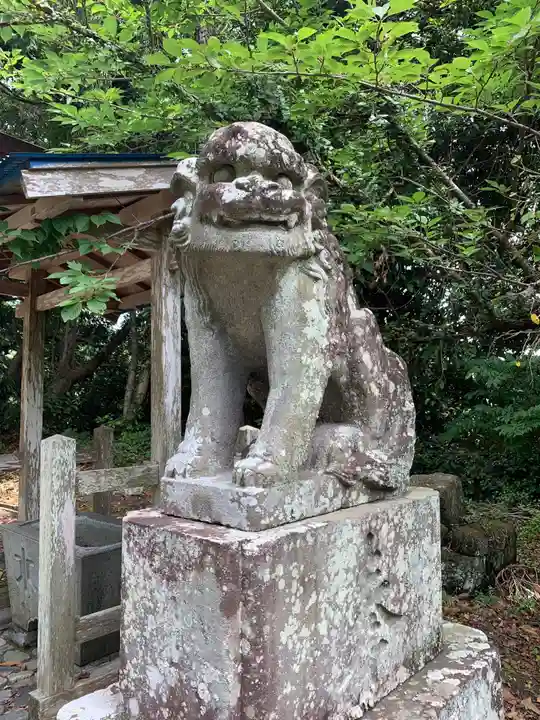 熊野神社の狛犬
