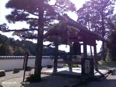 高月院の{uncategorized: "未分類", other: "その他", undefined: "問題あり", building: "その他建物", grave: "お墓", sacred_gate: "鳥居", guardian: "狛犬", statue: "像", buddha: "仏像", history: "歴史", nature: "自然", garden: "庭園", animal: "動物", pagoda: "塔", temizu: "手水舎", mountain_gate: "山門・神門", sanctuary: "本殿・本堂", subordinate: "末社・摂社", art: "芸術", scenery: "景色", jizo: "地蔵", ema: "絵馬", goshuin: "御朱印", omikuji: "おみくじ", items: "授与品その他", amulet: "お守り", goshuincho: "御朱印帳", eats: "食事", festival: "お祭り", votive_dance: "神楽", shichigosan: "七五三参", wedding: "結婚式", experience: "体験その他", initially: "初詣", around: "周辺", anti_infection: "感染症対策"}