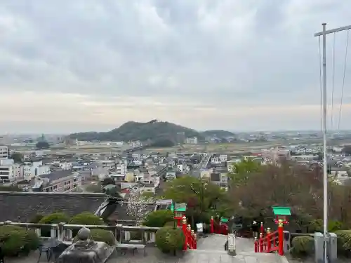 足利織姫神社の{uncategorized: "未分類", other: "その他", undefined: "問題あり", building: "その他建物", grave: "お墓", sacred_gate: "鳥居", guardian: "狛犬", statue: "像", buddha: "仏像", history: "歴史", nature: "自然", garden: "庭園", animal: "動物", pagoda: "塔", temizu: "手水舎", mountain_gate: "山門・神門", sanctuary: "本殿・本堂", subordinate: "末社・摂社", art: "芸術", scenery: "景色", jizo: "地蔵", ema: "絵馬", goshuin: "御朱印", omikuji: "おみくじ", items: "授与品その他", amulet: "お守り", goshuincho: "御朱印帳", eats: "食事", festival: "お祭り", votive_dance: "神楽", shichigosan: "七五三参", wedding: "結婚式", experience: "体験その他", initially: "初詣", around: "周辺", anti_infection: "感染症対策"}