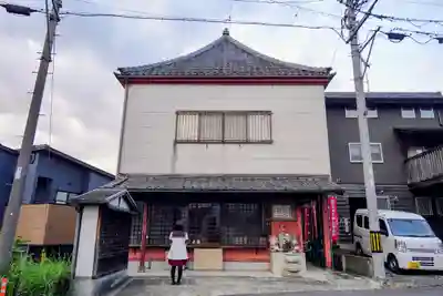 毘沙門寺の本殿・本堂