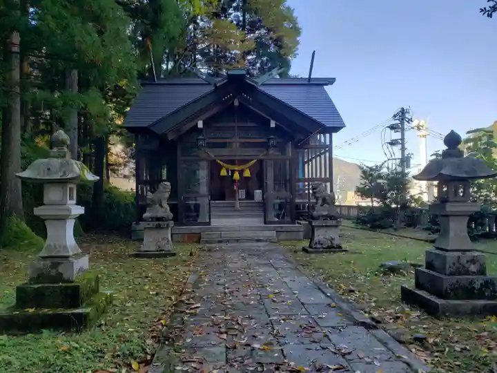 宇奈月神社の本殿・本堂