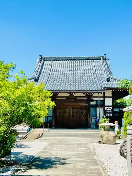 観音寺の{uncategorized: "未分類", other: "その他", undefined: "問題あり", building: "その他建物", grave: "お墓", sacred_gate: "鳥居", guardian: "狛犬", statue: "像", buddha: "仏像", history: "歴史", nature: "自然", garden: "庭園", animal: "動物", pagoda: "塔", temizu: "手水舎", mountain_gate: "山門・神門", sanctuary: "本殿・本堂", subordinate: "末社・摂社", art: "芸術", scenery: "景色", jizo: "地蔵", ema: "絵馬", goshuin: "御朱印", omikuji: "おみくじ", items: "授与品その他", amulet: "お守り", goshuincho: "御朱印帳", eats: "食事", festival: "お祭り", votive_dance: "神楽", shichigosan: "七五三参", wedding: "結婚式", experience: "体験その他", initially: "初詣", around: "周辺", anti_infection: "感染症対策"}