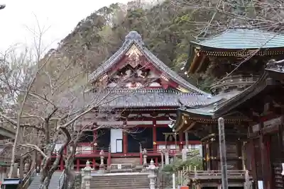那古寺の本殿・本堂