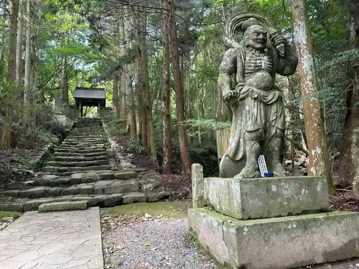 両子寺の{uncategorized: "未分類", other: "その他", undefined: "問題あり", building: "その他建物", grave: "お墓", sacred_gate: "鳥居", guardian: "狛犬", statue: "像", buddha: "仏像", history: "歴史", nature: "自然", garden: "庭園", animal: "動物", pagoda: "塔", temizu: "手水舎", mountain_gate: "山門・神門", sanctuary: "本殿・本堂", subordinate: "末社・摂社", art: "芸術", scenery: "景色", jizo: "地蔵", ema: "絵馬", goshuin: "御朱印", omikuji: "おみくじ", items: "授与品その他", amulet: "お守り", goshuincho: "御朱印帳", eats: "食事", festival: "お祭り", votive_dance: "神楽", shichigosan: "七五三参", wedding: "結婚式", experience: "体験その他", initially: "初詣", around: "周辺", anti_infection: "感染症対策"}