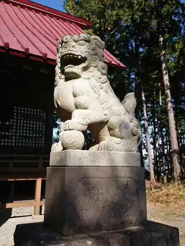 諏訪神社の狛犬