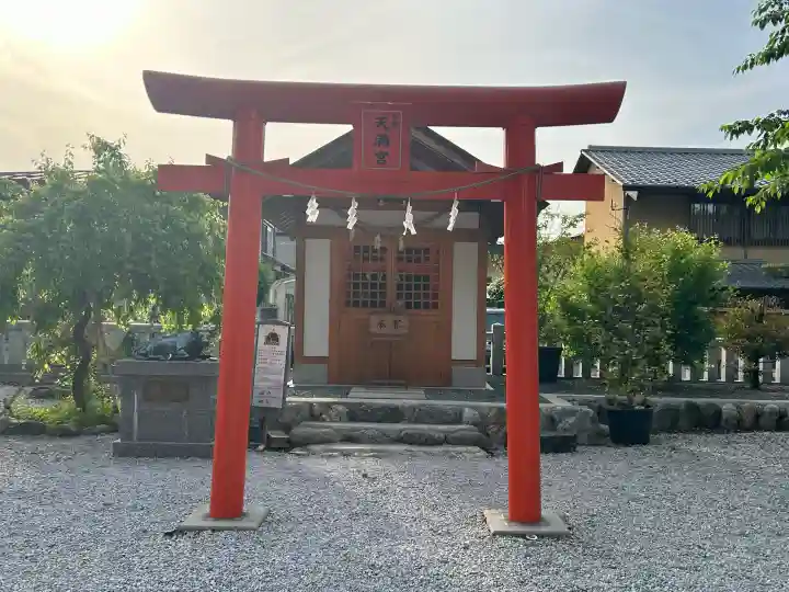 秩父今宮神社の{uncategorized: "未分類", other: "その他", undefined: "問題あり", building: "その他建物", grave: "お墓", sacred_gate: "鳥居", guardian: "狛犬", statue: "像", buddha: "仏像", history: "歴史", nature: "自然", garden: "庭園", animal: "動物", pagoda: "塔", temizu: "手水舎", mountain_gate: "山門・神門", sanctuary: "本殿・本堂", subordinate: "末社・摂社", art: "芸術", scenery: "景色", jizo: "地蔵", ema: "絵馬", goshuin: "御朱印", omikuji: "おみくじ", items: "授与品その他", amulet: "お守り", goshuincho: "御朱印帳", eats: "食事", festival: "お祭り", votive_dance: "神楽", shichigosan: "七五三参", wedding: "結婚式", experience: "体験その他", initially: "初詣", around: "周辺", anti_infection: "感染症対策"}