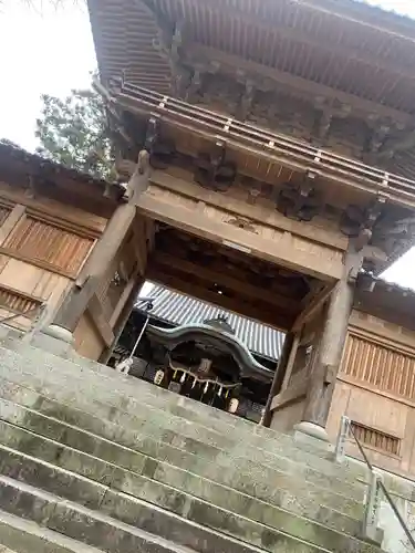 降松神社の山門・神門