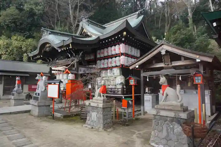 諏訪神社・諏訪山稲荷神社の本殿・本堂
