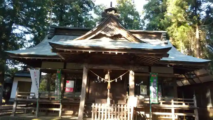 関戸神社の本殿・本堂