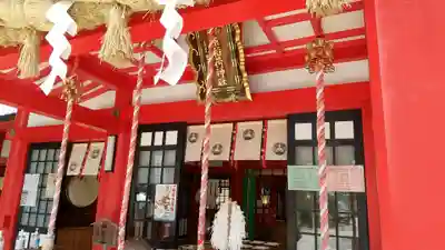 市原稲荷神社の本殿・本堂