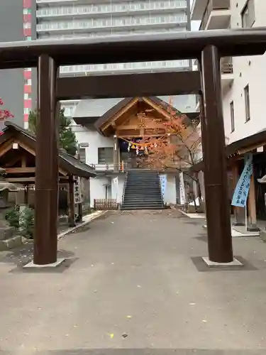 札幌祖霊神社の鳥居