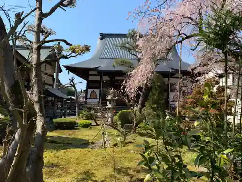 安養寺の本殿・本堂