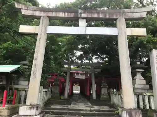 美濃輪稲荷神社の鳥居