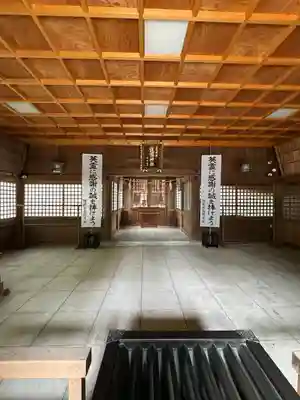 高岡市護国神社の本殿・本堂