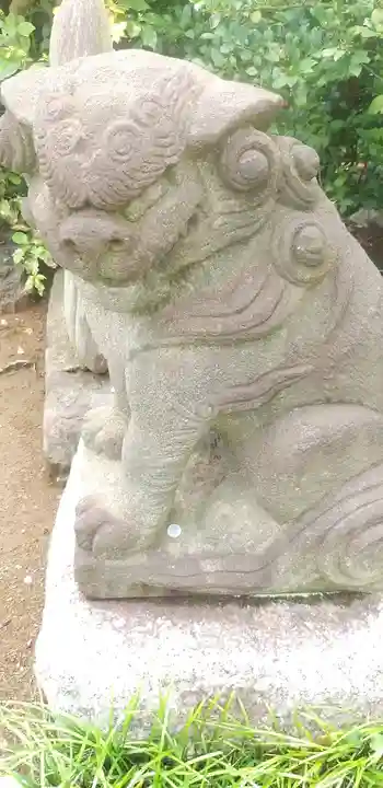 鶴見神社の狛犬