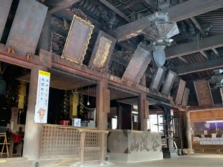 華厳寺の本殿・本堂