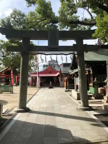 足の神様 服部天神宮の鳥居