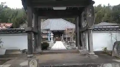 妙覚寺の山門