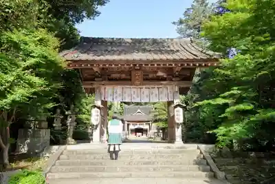 倉田八幡宮の山門・神門
