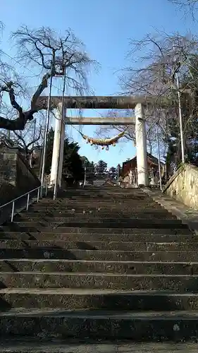 烏帽子山八幡宮の鳥居