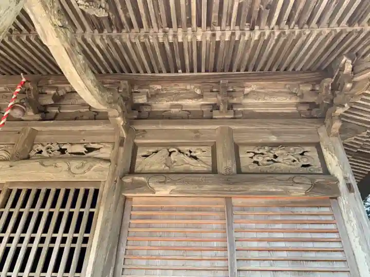 八幡神社の本殿・本堂