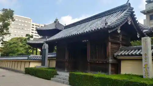 東長寺の山門・神門
