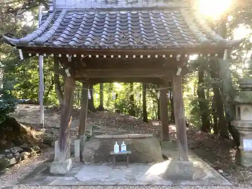 五社大明神社の手水舎