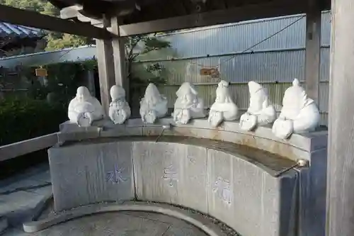 八浄寺の手水舎