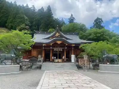 丹生川上神社(上社)の{uncategorized: "未分類", other: "その他", undefined: "問題あり", building: "その他建物", grave: "お墓", sacred_gate: "鳥居", guardian: "狛犬", statue: "像", buddha: "仏像", history: "歴史", nature: "自然", garden: "庭園", animal: "動物", pagoda: "塔", temizu: "手水舎", mountain_gate: "山門・神門", sanctuary: "本殿・本堂", subordinate: "末社・摂社", art: "芸術", scenery: "景色", jizo: "地蔵", ema: "絵馬", goshuin: "御朱印", omikuji: "おみくじ", items: "授与品その他", amulet: "お守り", goshuincho: "御朱印帳", eats: "食事", festival: "お祭り", votive_dance: "神楽", shichigosan: "七五三参", wedding: "結婚式", experience: "体験その他", initially: "初詣", around: "周辺", anti_infection: "感染症対策"}