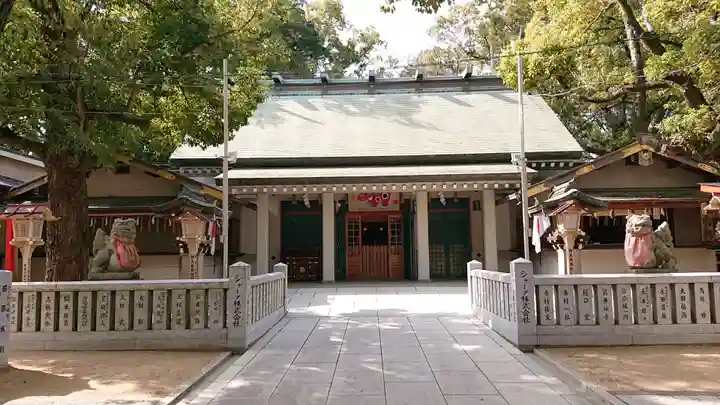 山阪神社の本殿・本堂