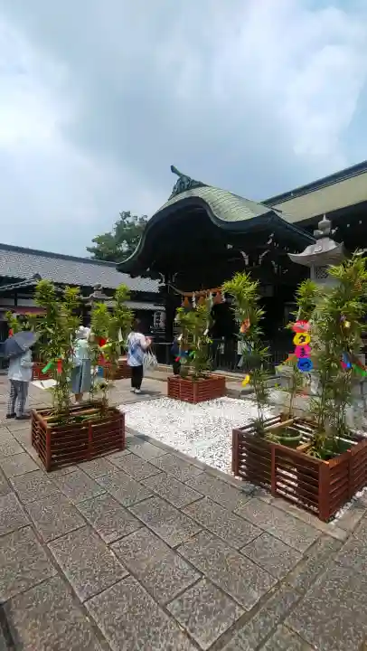 菊田神社の{uncategorized: "未分類", other: "その他", undefined: "問題あり", building: "その他建物", grave: "お墓", sacred_gate: "鳥居", guardian: "狛犬", statue: "像", buddha: "仏像", history: "歴史", nature: "自然", garden: "庭園", animal: "動物", pagoda: "塔", temizu: "手水舎", mountain_gate: "山門・神門", sanctuary: "本殿・本堂", subordinate: "末社・摂社", art: "芸術", scenery: "景色", jizo: "地蔵", ema: "絵馬", goshuin: "御朱印", omikuji: "おみくじ", items: "授与品その他", amulet: "お守り", goshuincho: "御朱印帳", eats: "食事", festival: "お祭り", votive_dance: "神楽", shichigosan: "七五三参", wedding: "結婚式", experience: "体験その他", initially: "初詣", around: "周辺", anti_infection: "感染症対策"}