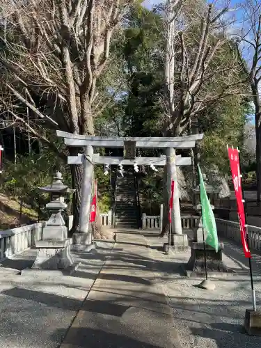 熊野神社の{uncategorized: "未分類", other: "その他", undefined: "問題あり", building: "その他建物", grave: "お墓", sacred_gate: "鳥居", guardian: "狛犬", statue: "像", buddha: "仏像", history: "歴史", nature: "自然", garden: "庭園", animal: "動物", pagoda: "塔", temizu: "手水舎", mountain_gate: "山門・神門", sanctuary: "本殿・本堂", subordinate: "末社・摂社", art: "芸術", scenery: "景色", jizo: "地蔵", ema: "絵馬", goshuin: "御朱印", omikuji: "おみくじ", items: "授与品その他", amulet: "お守り", goshuincho: "御朱印帳", eats: "食事", festival: "お祭り", votive_dance: "神楽", shichigosan: "七五三参", wedding: "結婚式", experience: "体験その他", initially: "初詣", around: "周辺", anti_infection: "感染症対策"}