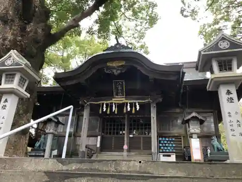 津田八幡神社の本殿・本堂