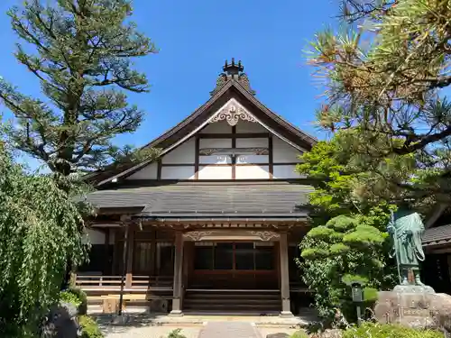 蓮生寺の本殿