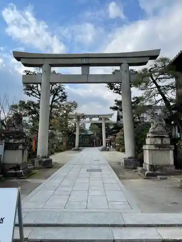 西院春日神社の鳥居