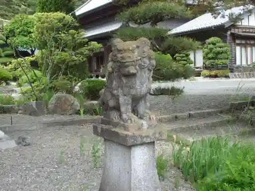 龍泉禅寺の狛犬