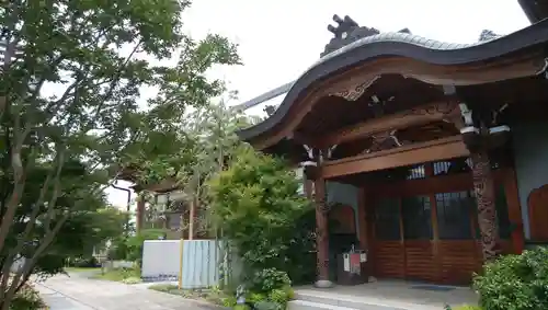 齢延寺の本殿