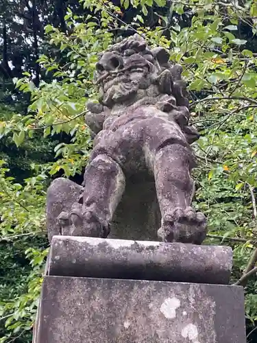 楯崎神社の狛犬