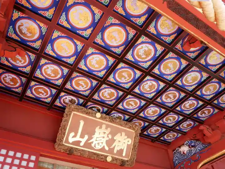 武蔵御嶽神社の本殿・本堂